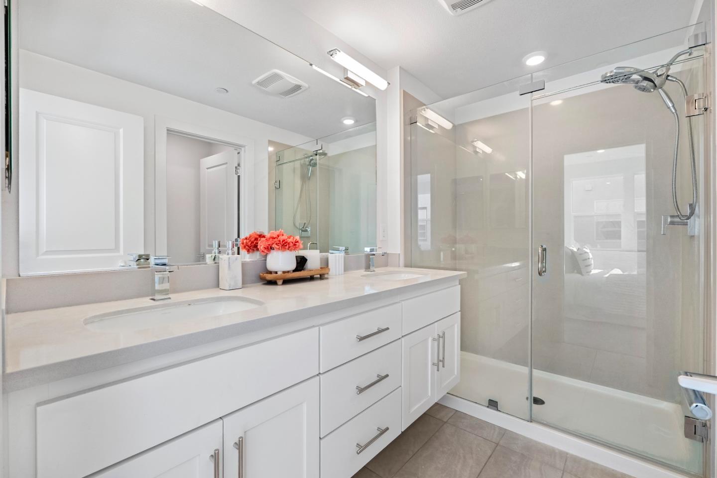 Detail Gallery Image 11 of 37 For 2930 Boyter Pl #112,  Santa Clara,  CA 95051 - 2 Beds | 2/1 Baths