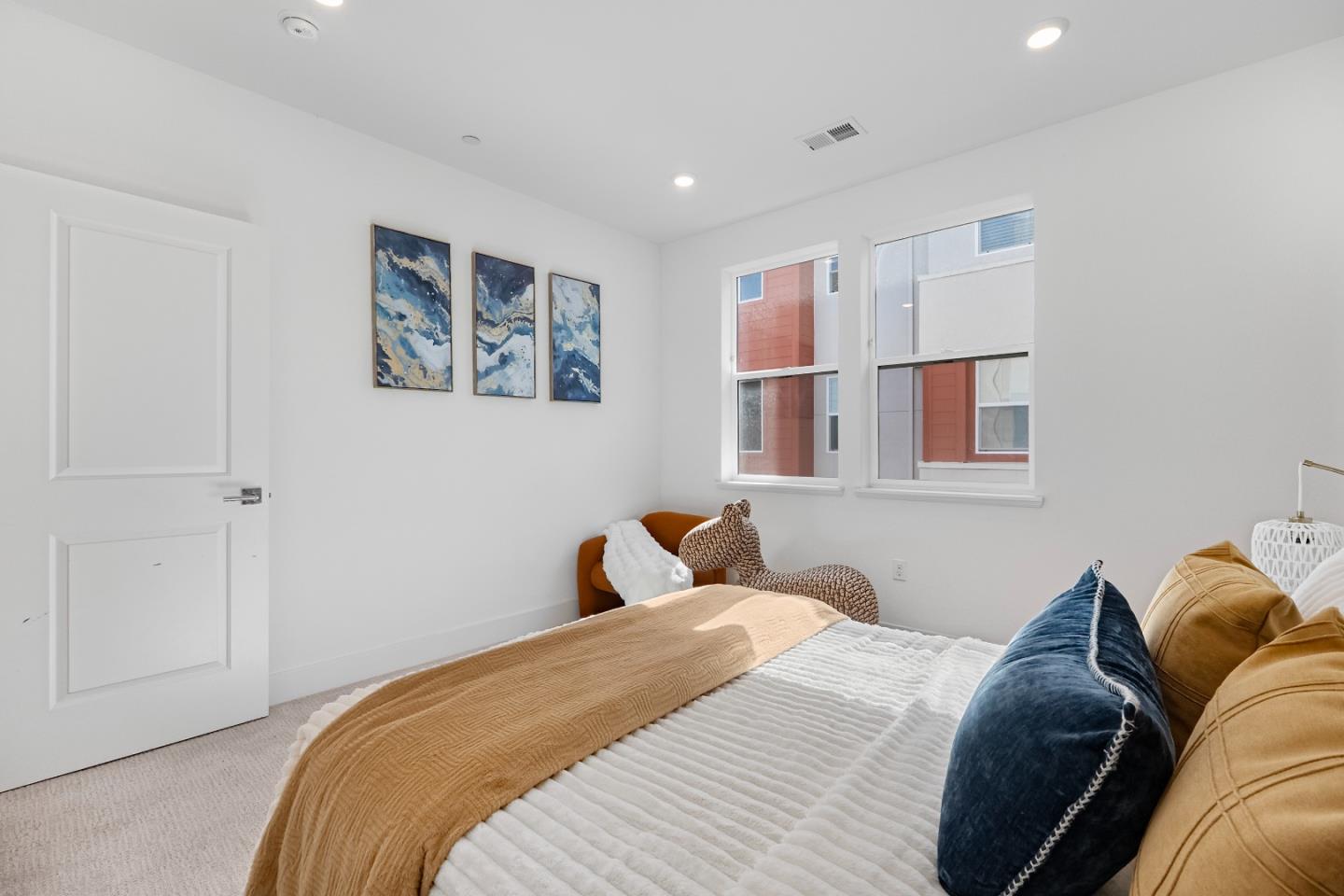 Detail Gallery Image 16 of 37 For 2930 Boyter Pl #112,  Santa Clara,  CA 95051 - 2 Beds | 2/1 Baths