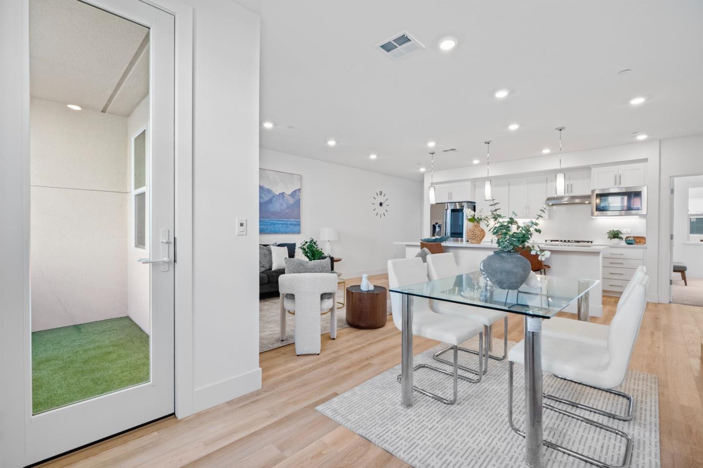 Detail Gallery Image 26 of 37 For 2930 Boyter Pl #112,  Santa Clara,  CA 95051 - 2 Beds | 2/1 Baths