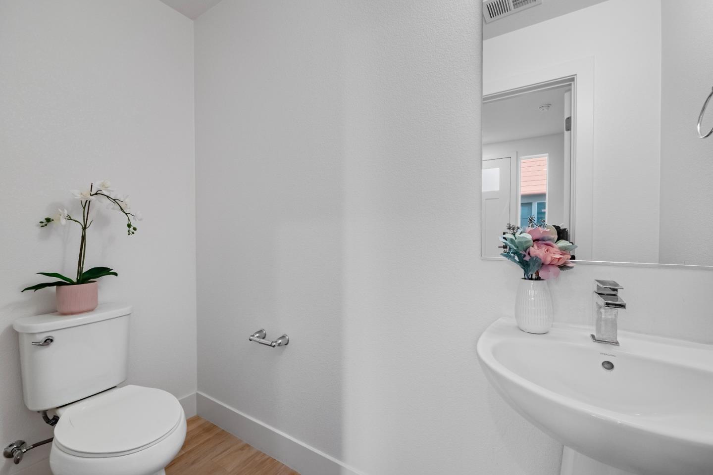 Detail Gallery Image 7 of 37 For 2930 Boyter Pl #112,  Santa Clara,  CA 95051 - 2 Beds | 2/1 Baths