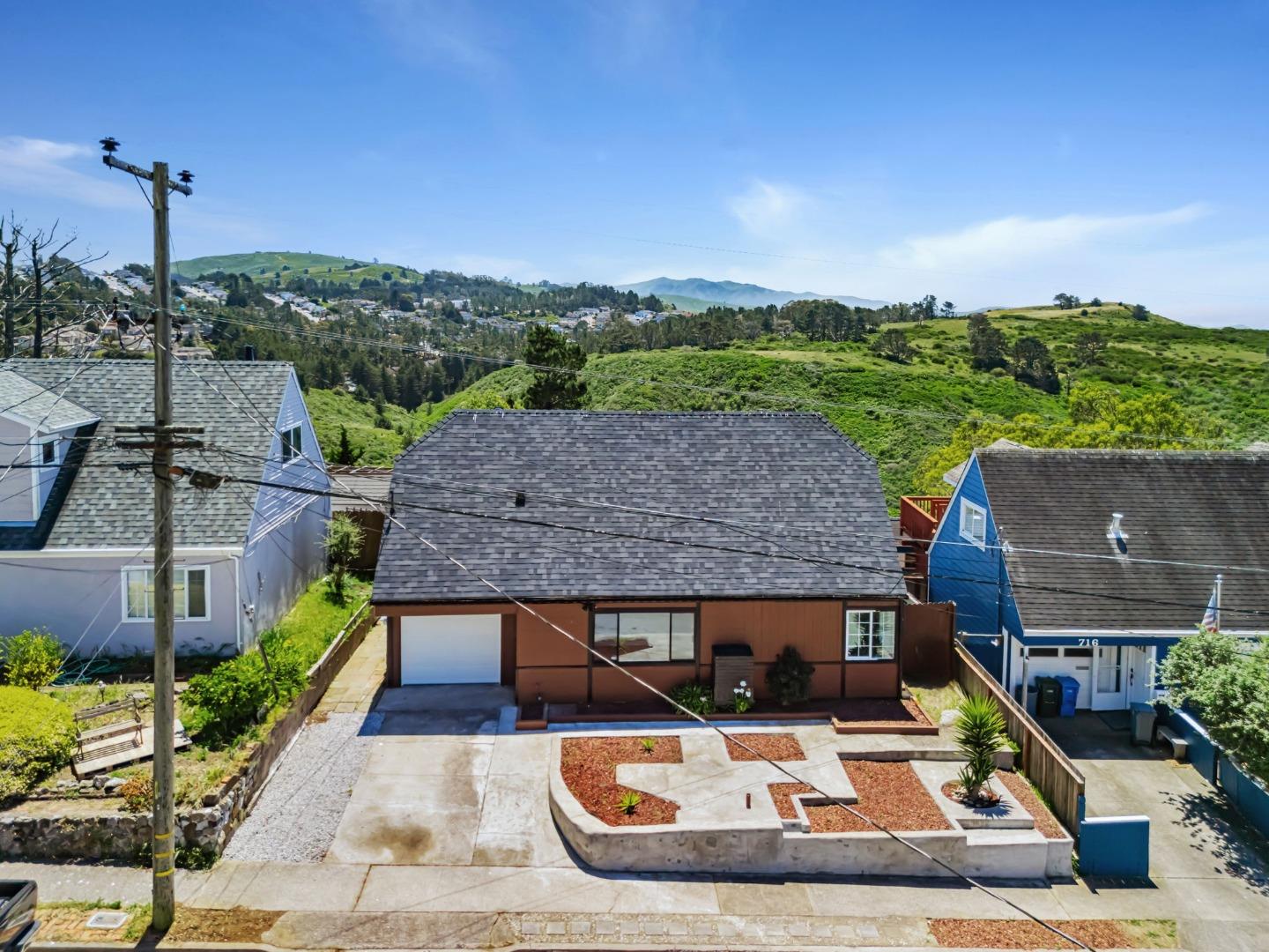 Detail Gallery Image 30 of 74 For 720 Lockhaven Dr, Pacifica,  CA 94044 - 4 Beds | 2 Baths