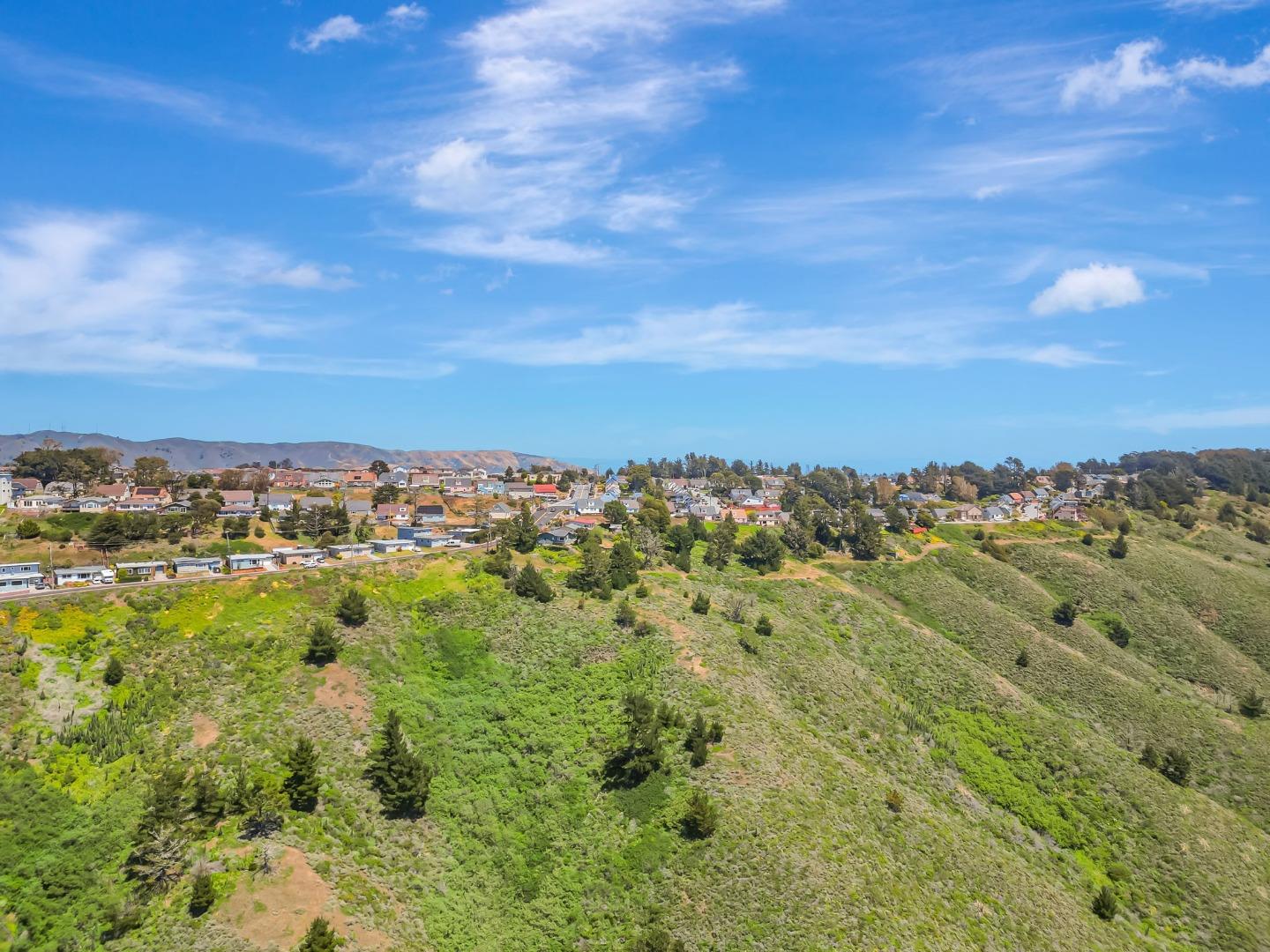 Detail Gallery Image 42 of 74 For 720 Lockhaven Dr, Pacifica,  CA 94044 - 4 Beds | 2 Baths