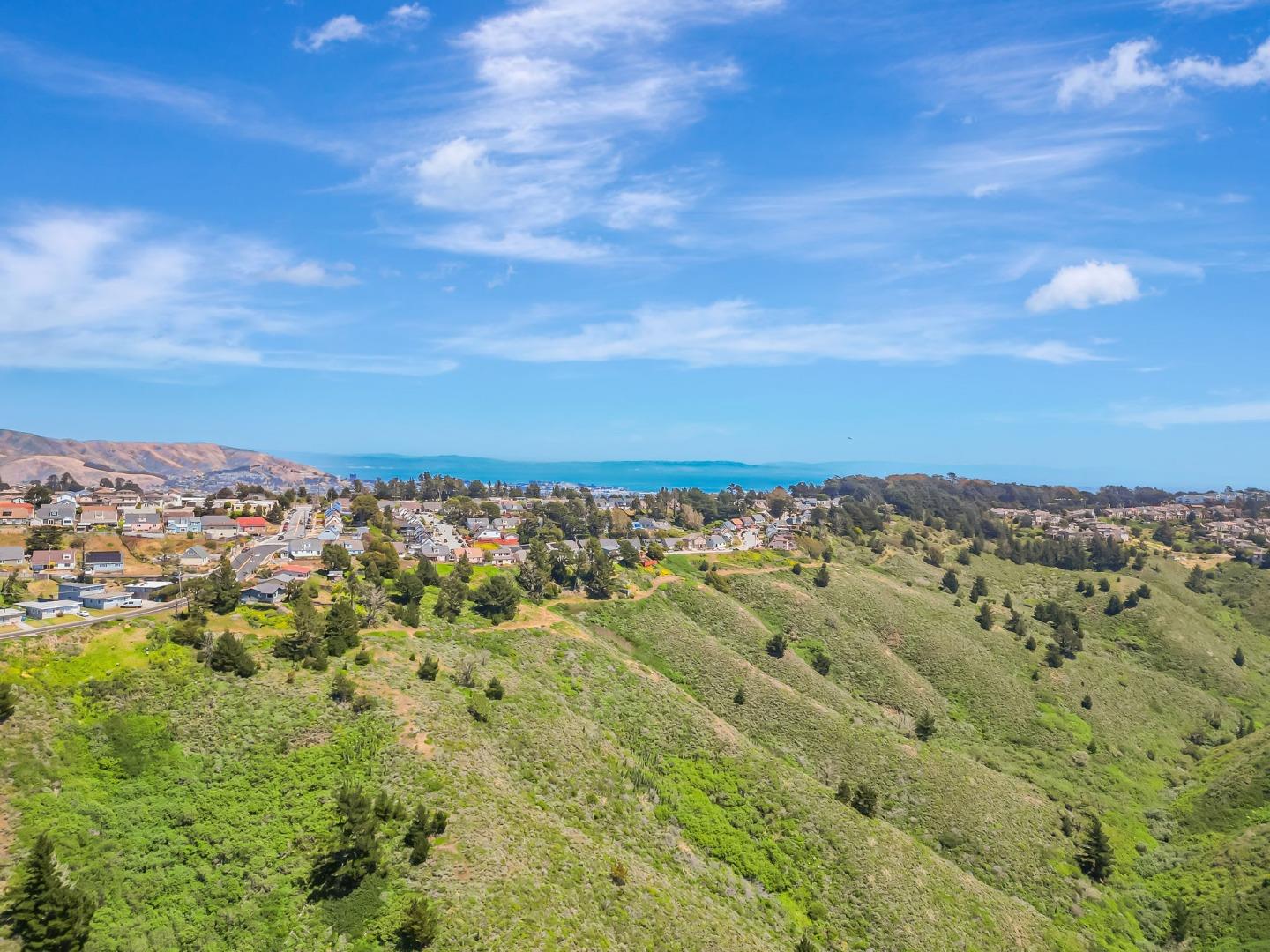 Detail Gallery Image 44 of 74 For 720 Lockhaven Dr, Pacifica,  CA 94044 - 4 Beds | 2 Baths