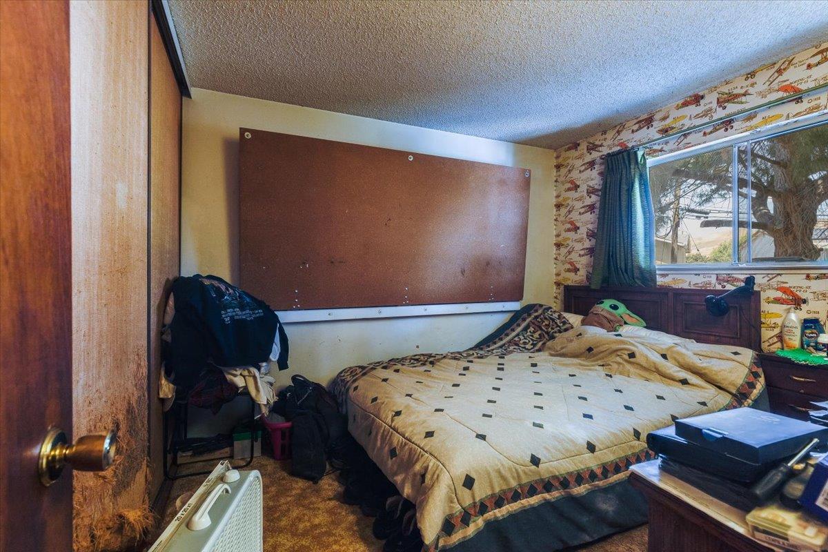 Detail Gallery Image 17 of 26 For 2074 Ashwood Ln, San Jose,  CA 95132 - 5 Beds | 2/1 Baths