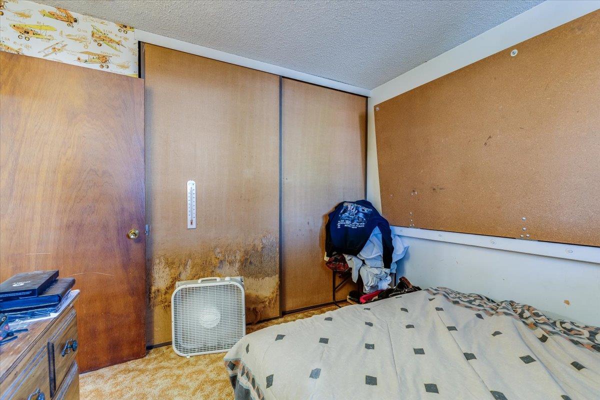 Detail Gallery Image 18 of 26 For 2074 Ashwood Ln, San Jose,  CA 95132 - 5 Beds | 2/1 Baths