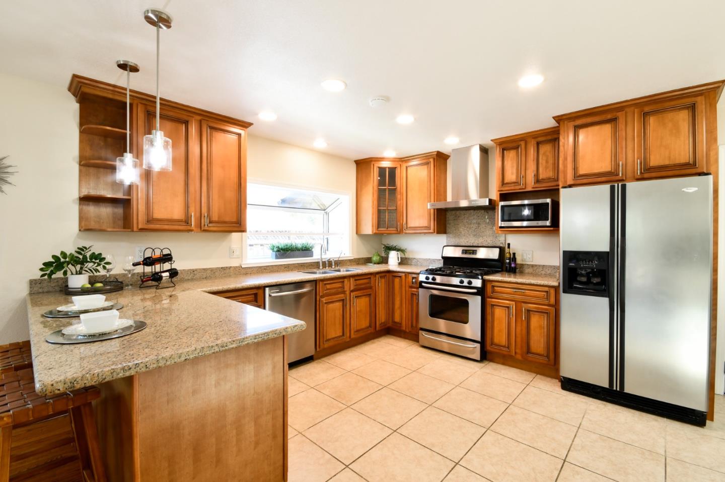 Detail Gallery Image 10 of 35 For 6463 Little Falls Dr, San Jose,  CA 95120 - 3 Beds | 2 Baths