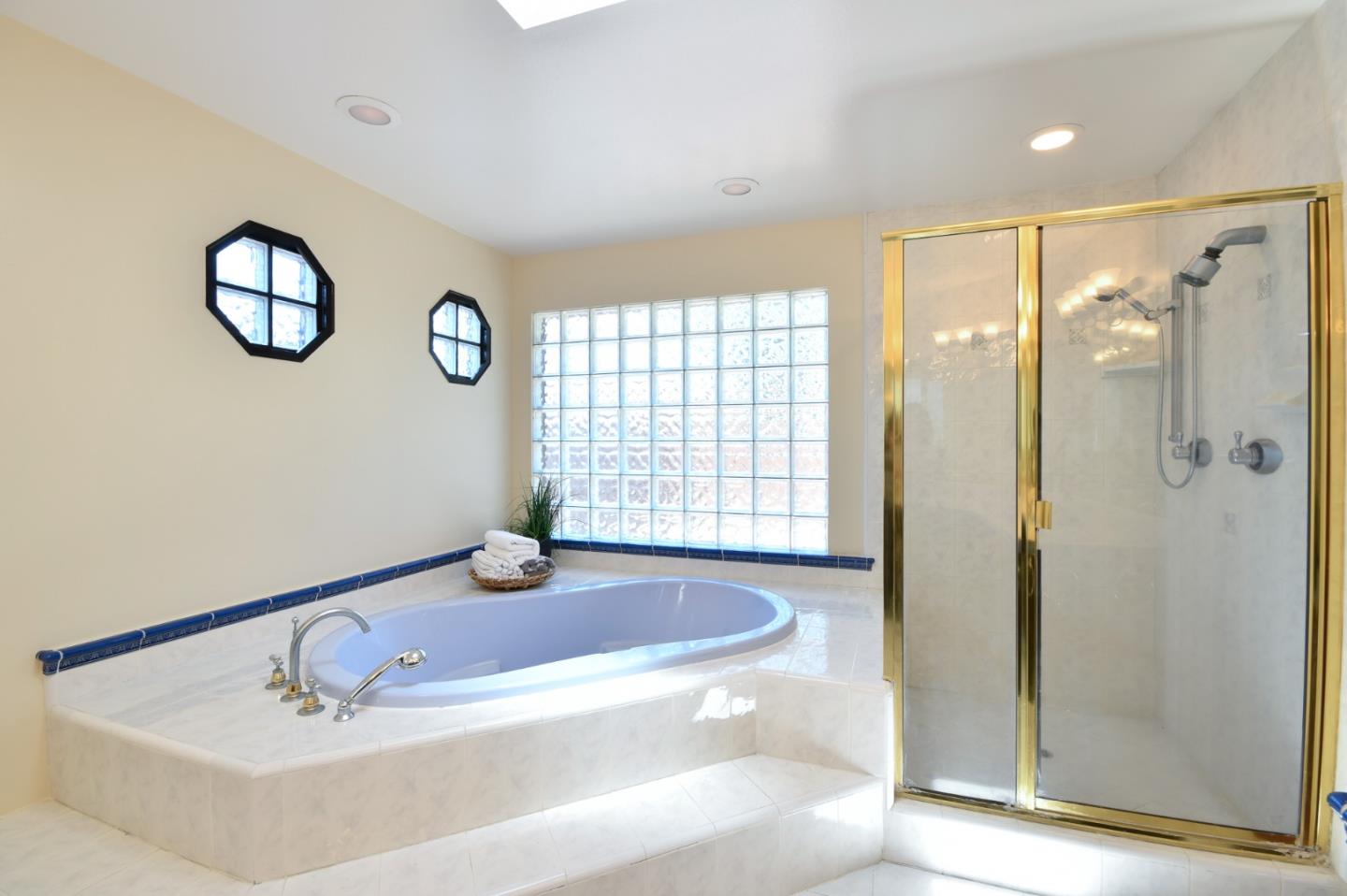 Detail Gallery Image 25 of 35 For 6463 Little Falls Dr, San Jose,  CA 95120 - 3 Beds | 2 Baths
