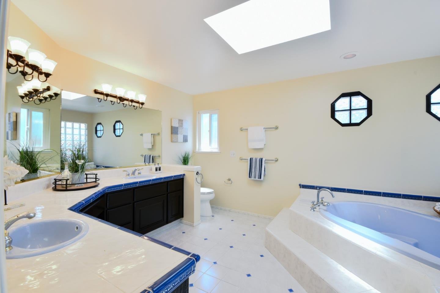 Detail Gallery Image 26 of 35 For 6463 Little Falls Dr, San Jose,  CA 95120 - 3 Beds | 2 Baths