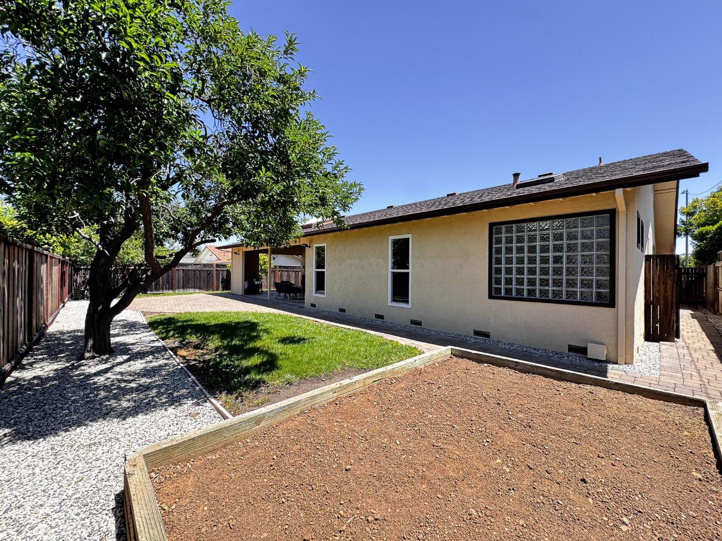 Detail Gallery Image 31 of 35 For 6463 Little Falls Dr, San Jose,  CA 95120 - 3 Beds | 2 Baths