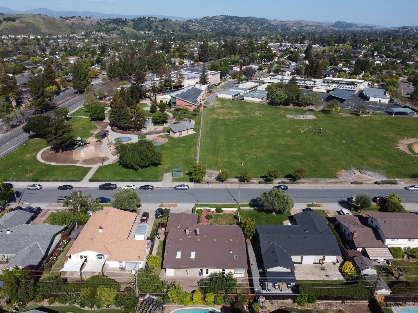 Detail Gallery Image 34 of 35 For 6463 Little Falls Dr, San Jose,  CA 95120 - 3 Beds | 2 Baths