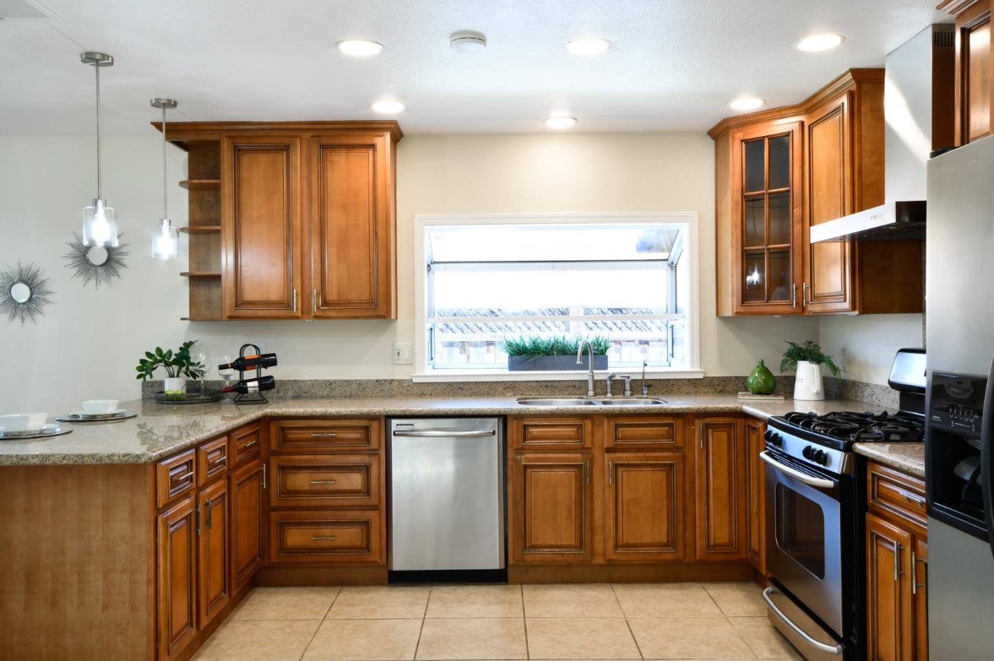 Detail Gallery Image 9 of 35 For 6463 Little Falls Dr, San Jose,  CA 95120 - 3 Beds | 2 Baths
