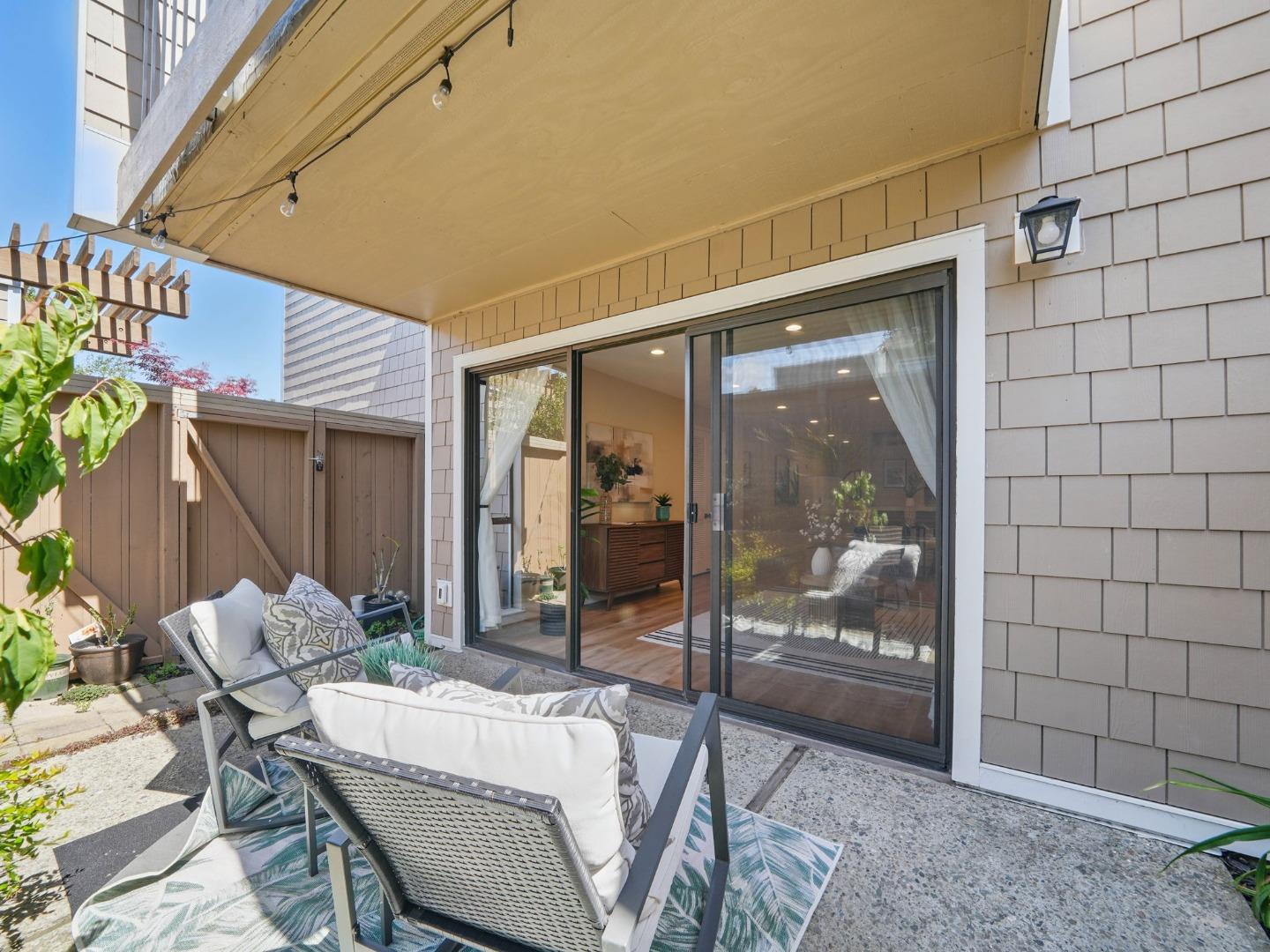 Detail Gallery Image 23 of 34 For 1685 Bayridge Way #210,  San Mateo,  CA 94402 - 2 Beds | 2 Baths