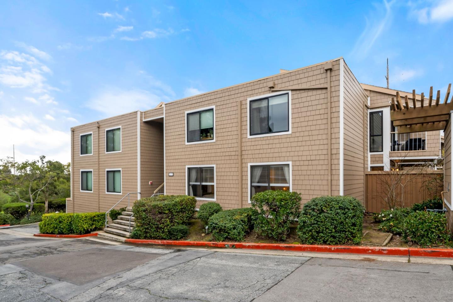 Detail Gallery Image 25 of 34 For 1685 Bayridge Way #210,  San Mateo,  CA 94402 - 2 Beds | 2 Baths