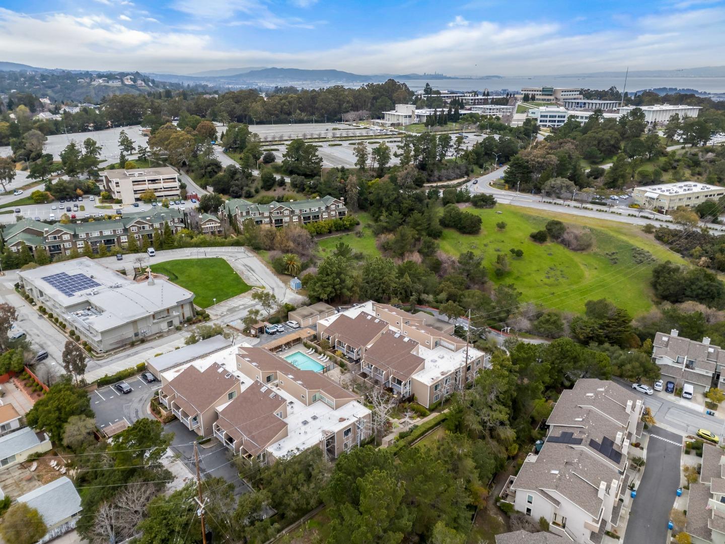 Detail Gallery Image 33 of 34 For 1685 Bayridge Way #210,  San Mateo,  CA 94402 - 2 Beds | 2 Baths