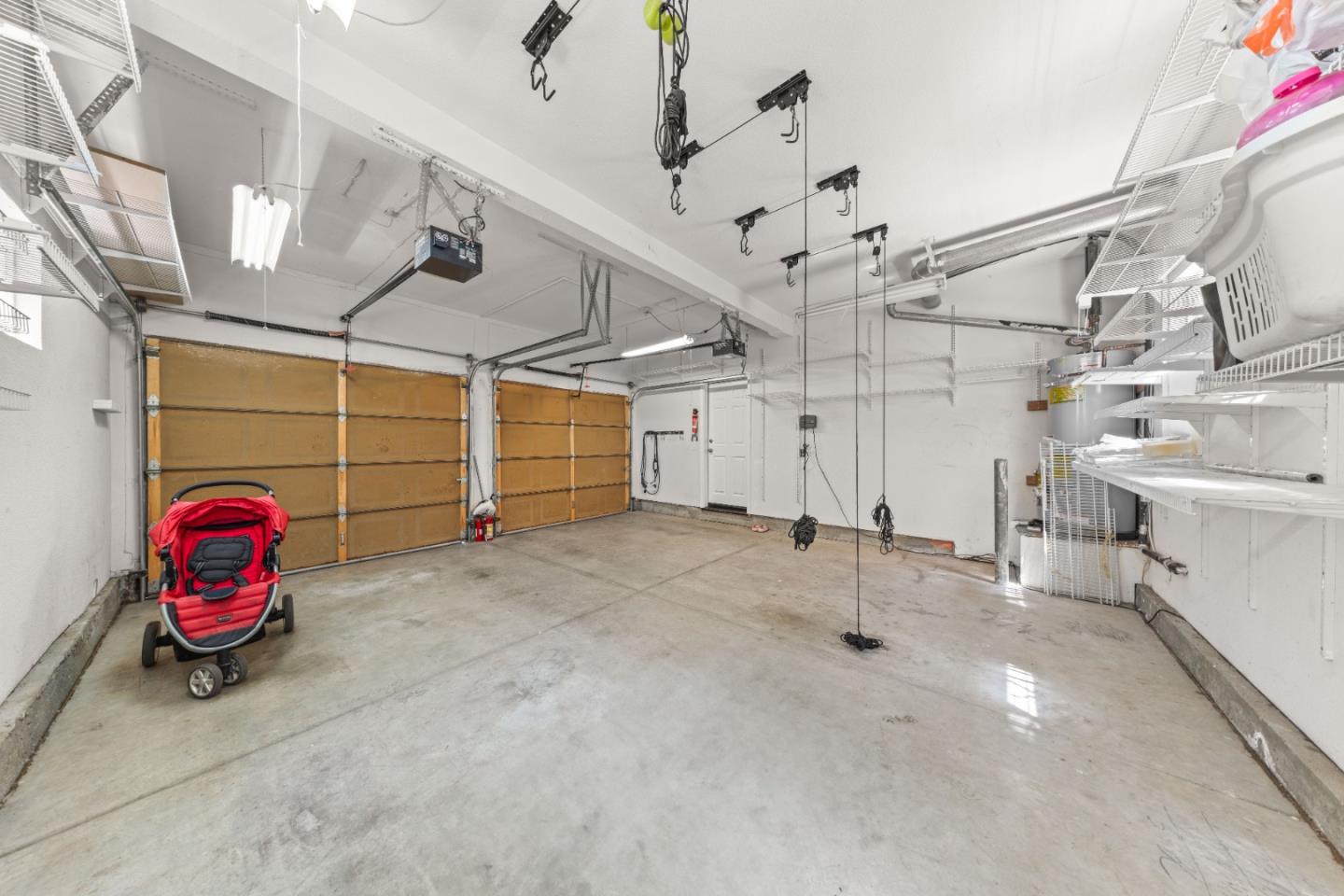 Detail Gallery Image 26 of 36 For 298 S Rengstorff Ave, Mountain View,  CA 94040 - 3 Beds | 2/1 Baths