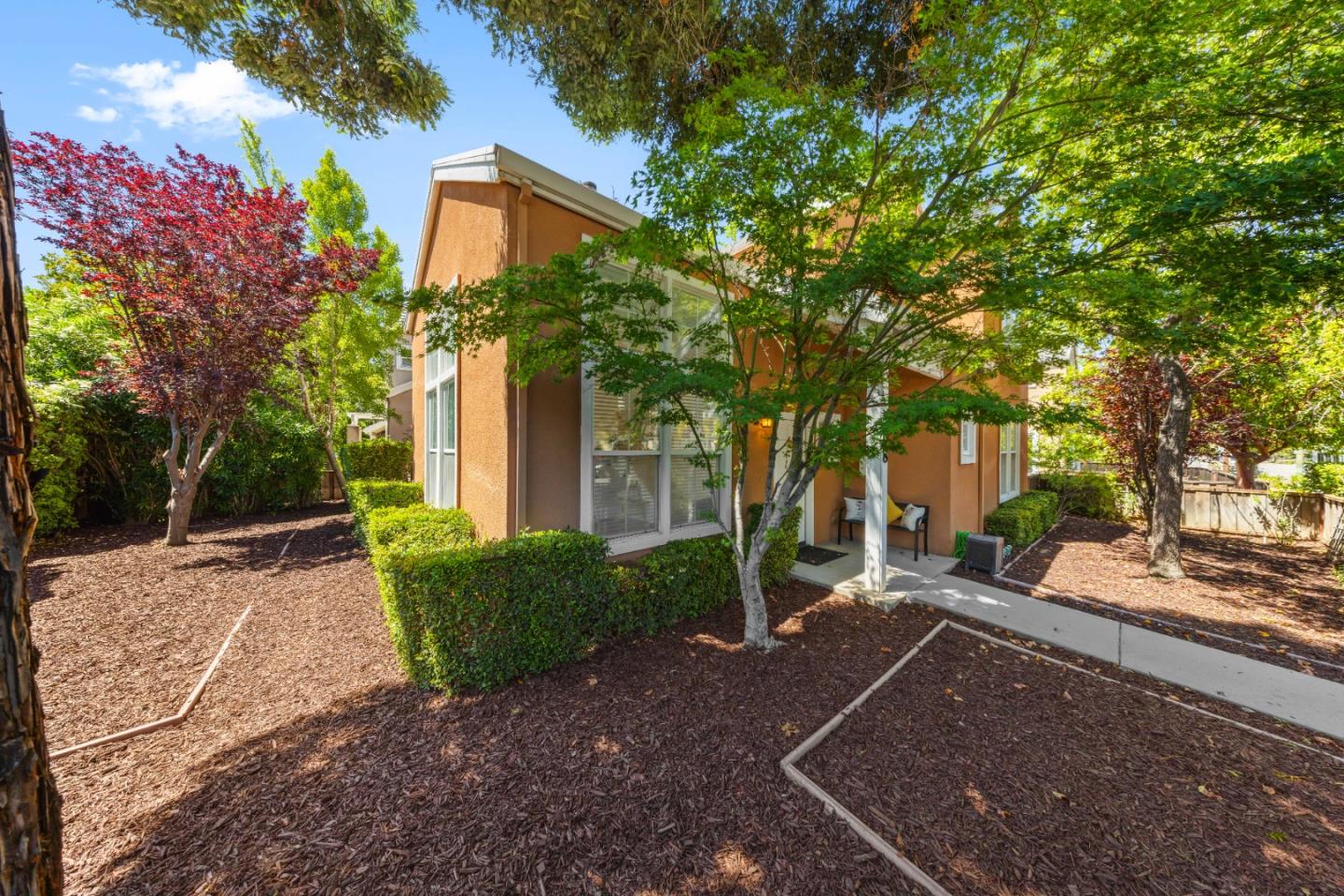 Detail Gallery Image 31 of 36 For 298 S Rengstorff Ave, Mountain View,  CA 94040 - 3 Beds | 2/1 Baths