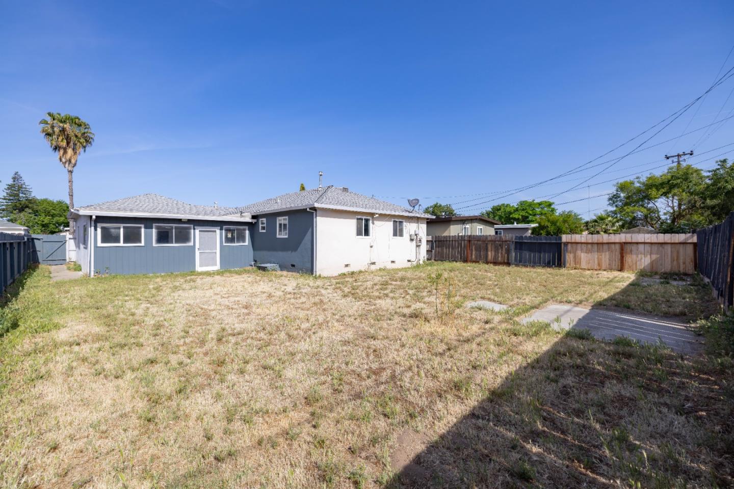 Detail Gallery Image 12 of 15 For 432 Cowell Ave, Manteca,  CA 95336 - 3 Beds | 2 Baths
