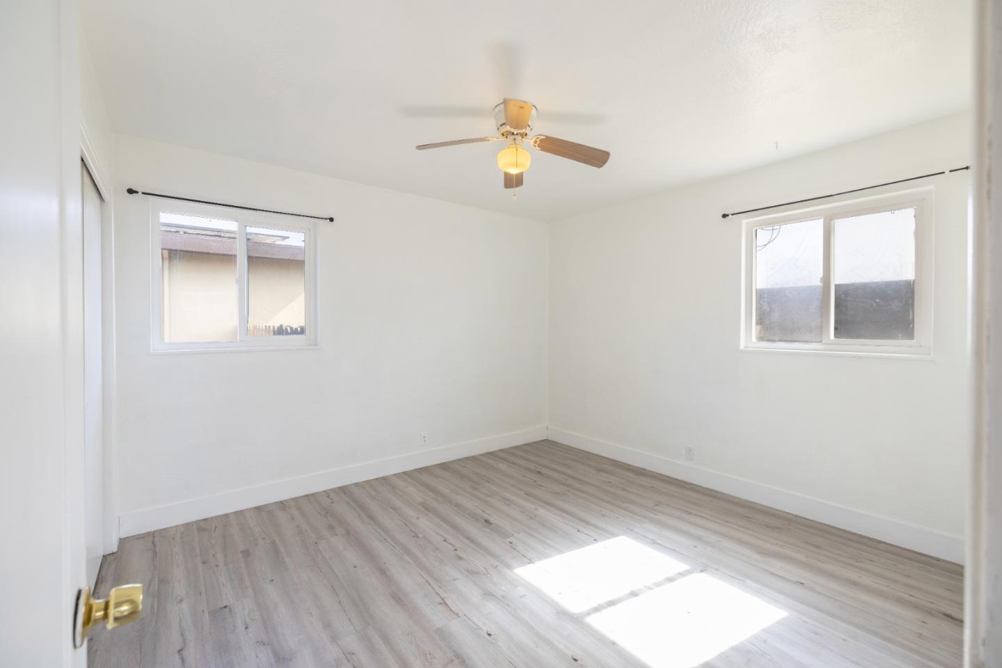 Detail Gallery Image 8 of 15 For 432 Cowell Ave, Manteca,  CA 95336 - 3 Beds | 2 Baths