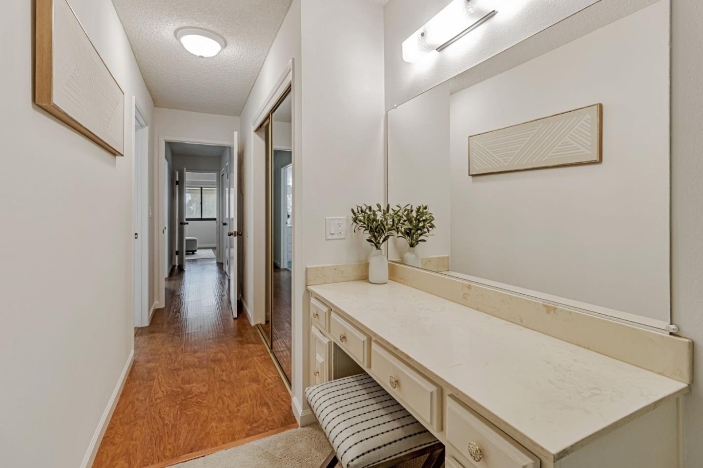 Detail Gallery Image 18 of 31 For 5277 Cribari Corner, San Jose,  CA 95135 - 2 Beds | 2 Baths