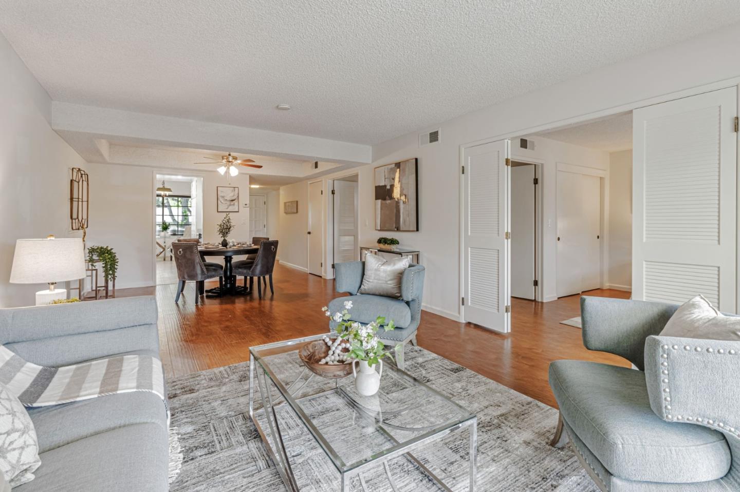 Detail Gallery Image 4 of 31 For 5277 Cribari Corner, San Jose,  CA 95135 - 2 Beds | 2 Baths