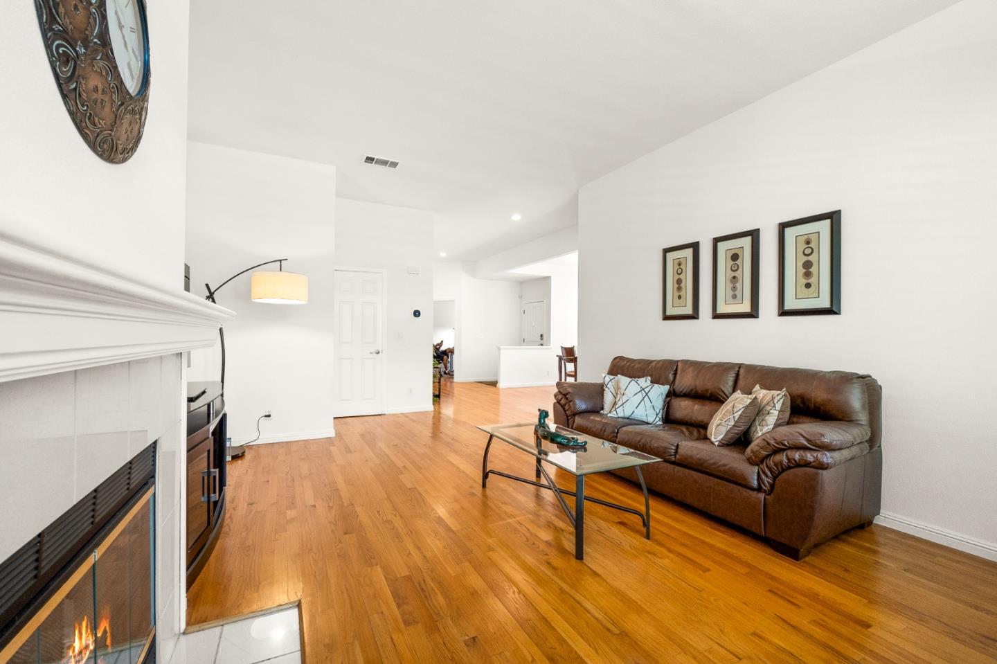Detail Gallery Image 7 of 32 For 8631 American Oak Dr, San Jose,  CA 95135 - 2 Beds | 2/1 Baths