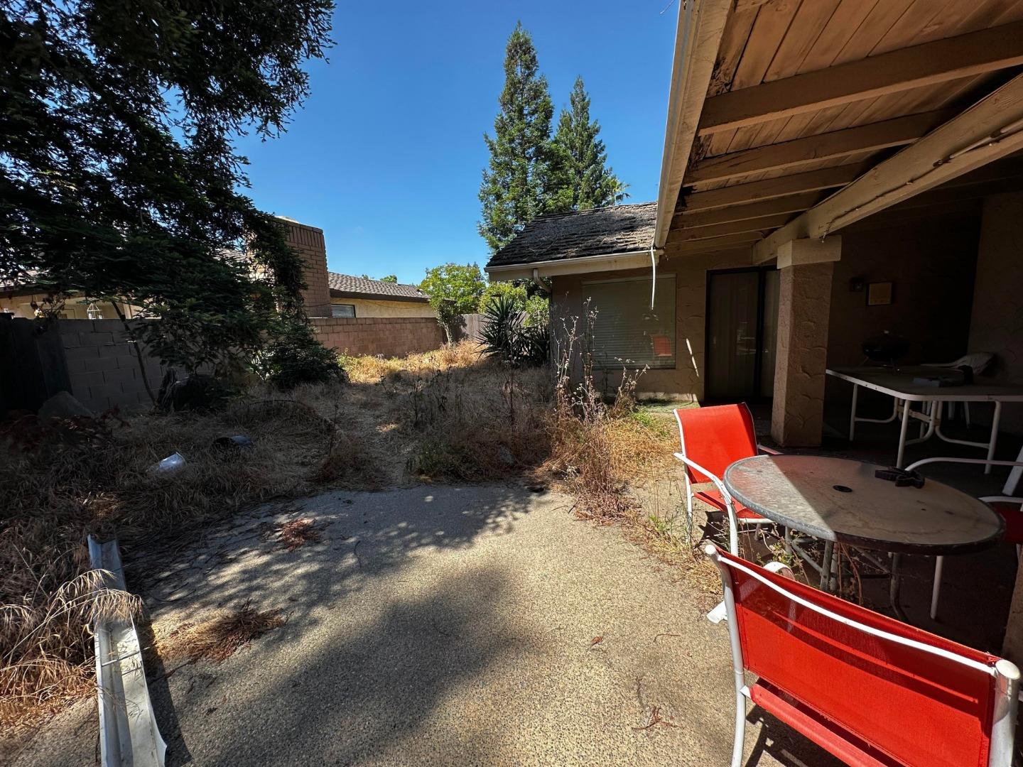 Detail Gallery Image 14 of 17 For 1547 W Fir Ave, Fresno,  CA 93711 - 3 Beds | 2 Baths