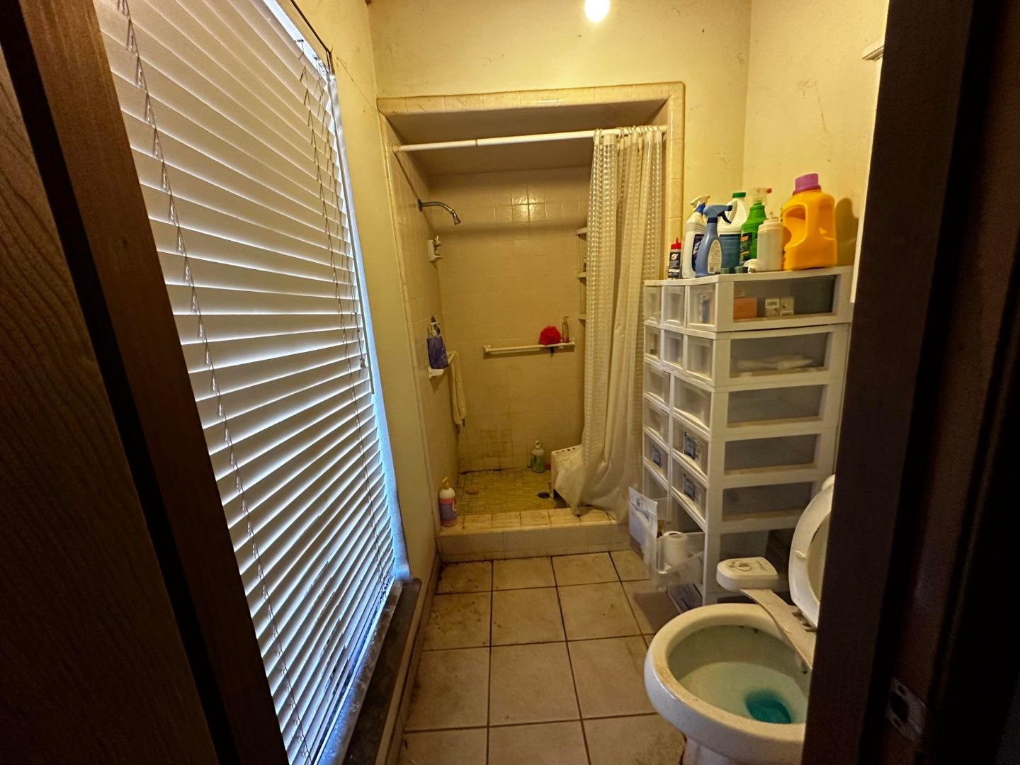 Detail Gallery Image 16 of 17 For 1547 W Fir Ave, Fresno,  CA 93711 - 3 Beds | 2 Baths
