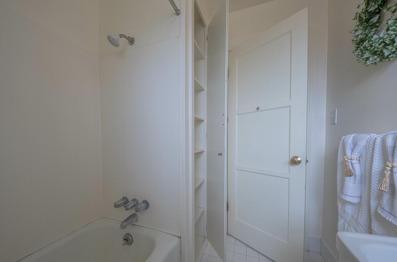 Detail Gallery Image 27 of 34 For 230 Gibson Ave, Pacific Grove,  CA 93950 - 2 Beds | 1 Baths