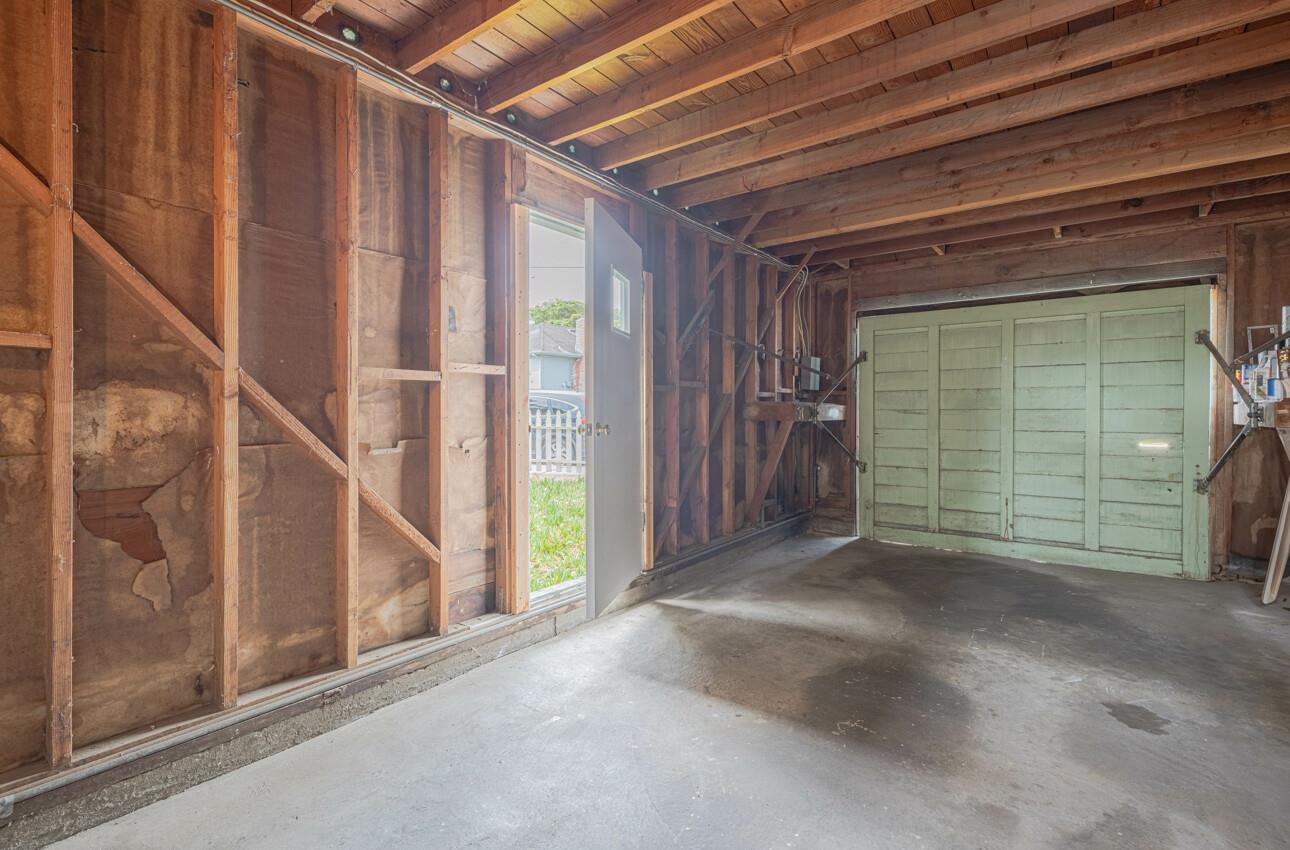 Detail Gallery Image 28 of 34 For 230 Gibson Ave, Pacific Grove,  CA 93950 - 2 Beds | 1 Baths
