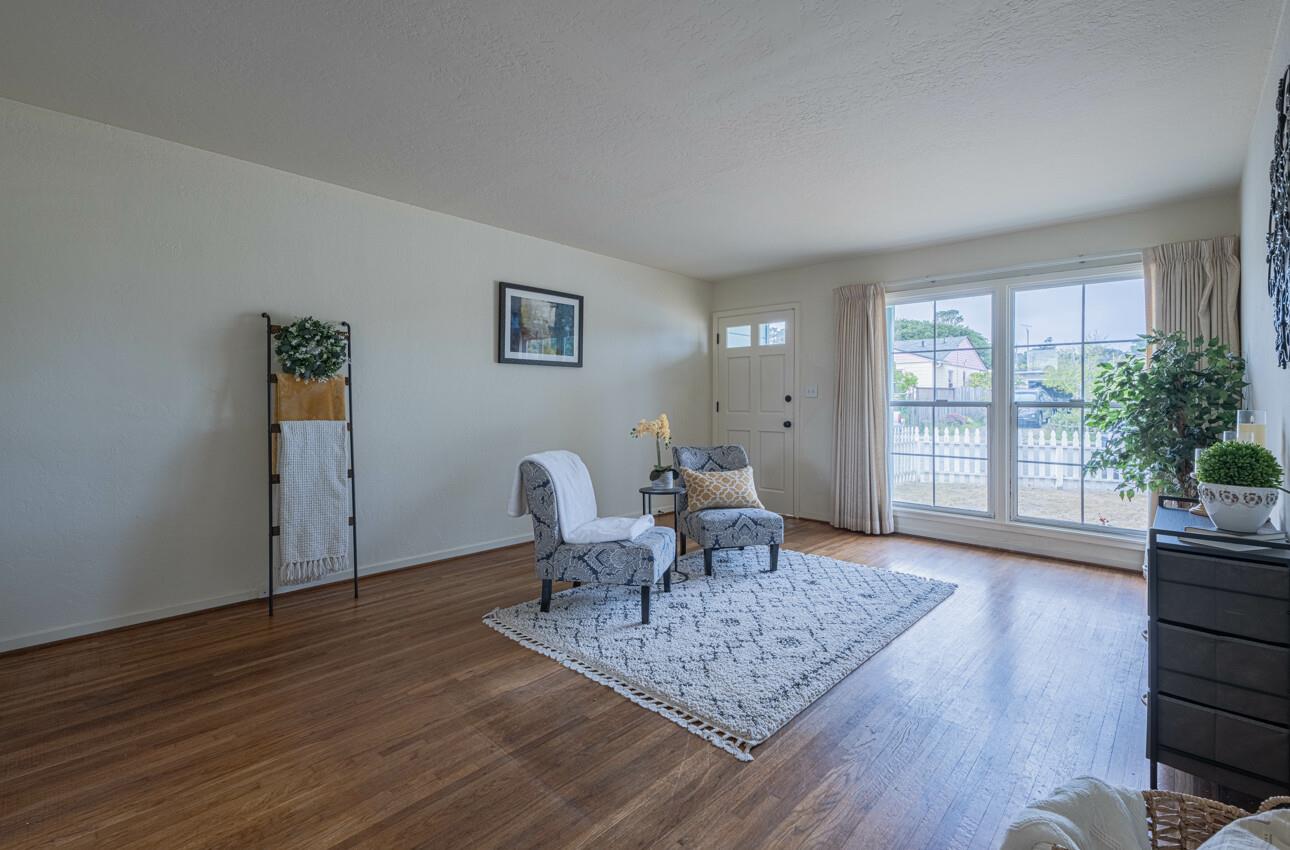 Detail Gallery Image 7 of 34 For 230 Gibson Ave, Pacific Grove,  CA 93950 - 2 Beds | 1 Baths