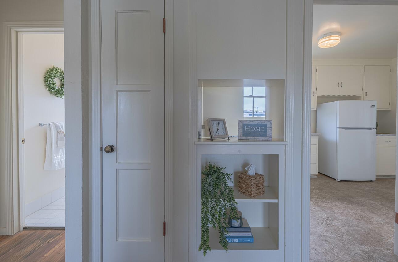 Detail Gallery Image 9 of 34 For 230 Gibson Ave, Pacific Grove,  CA 93950 - 2 Beds | 1 Baths