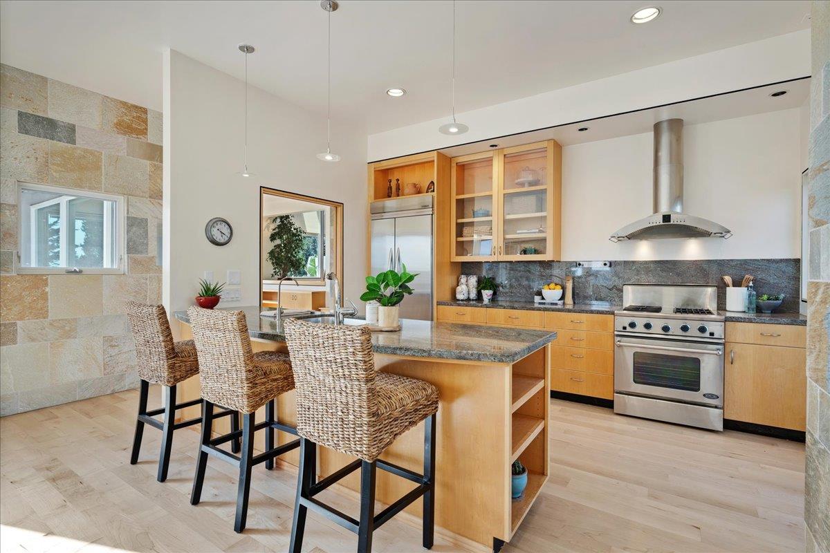 Detail Gallery Image 27 of 87 For 405 Heather Point Ln, Watsonville,  CA 95076 - 3 Beds | 2/1 Baths