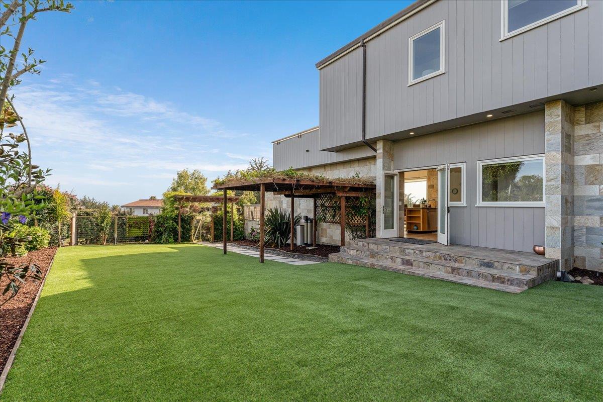 Detail Gallery Image 49 of 87 For 405 Heather Point Ln, Watsonville,  CA 95076 - 3 Beds | 2/1 Baths