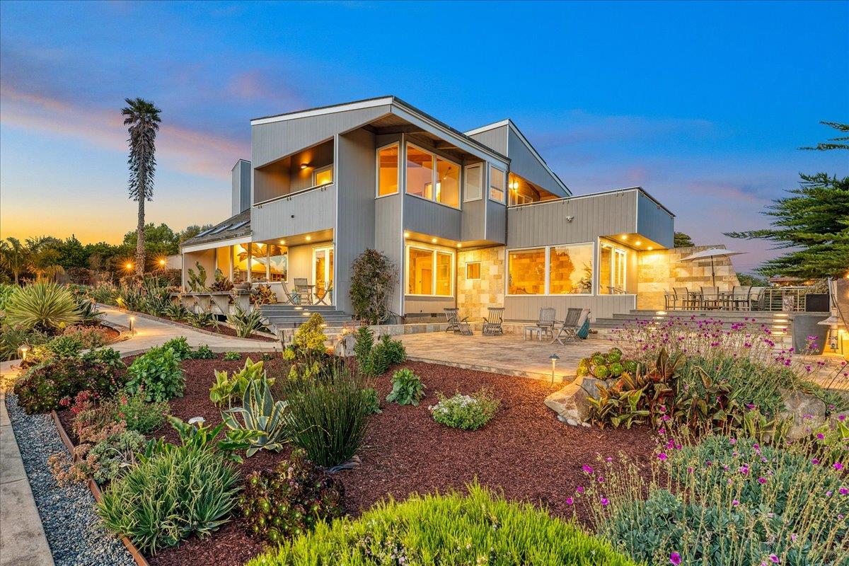 Detail Gallery Image 6 of 87 For 405 Heather Point Ln, Watsonville,  CA 95076 - 3 Beds | 2/1 Baths
