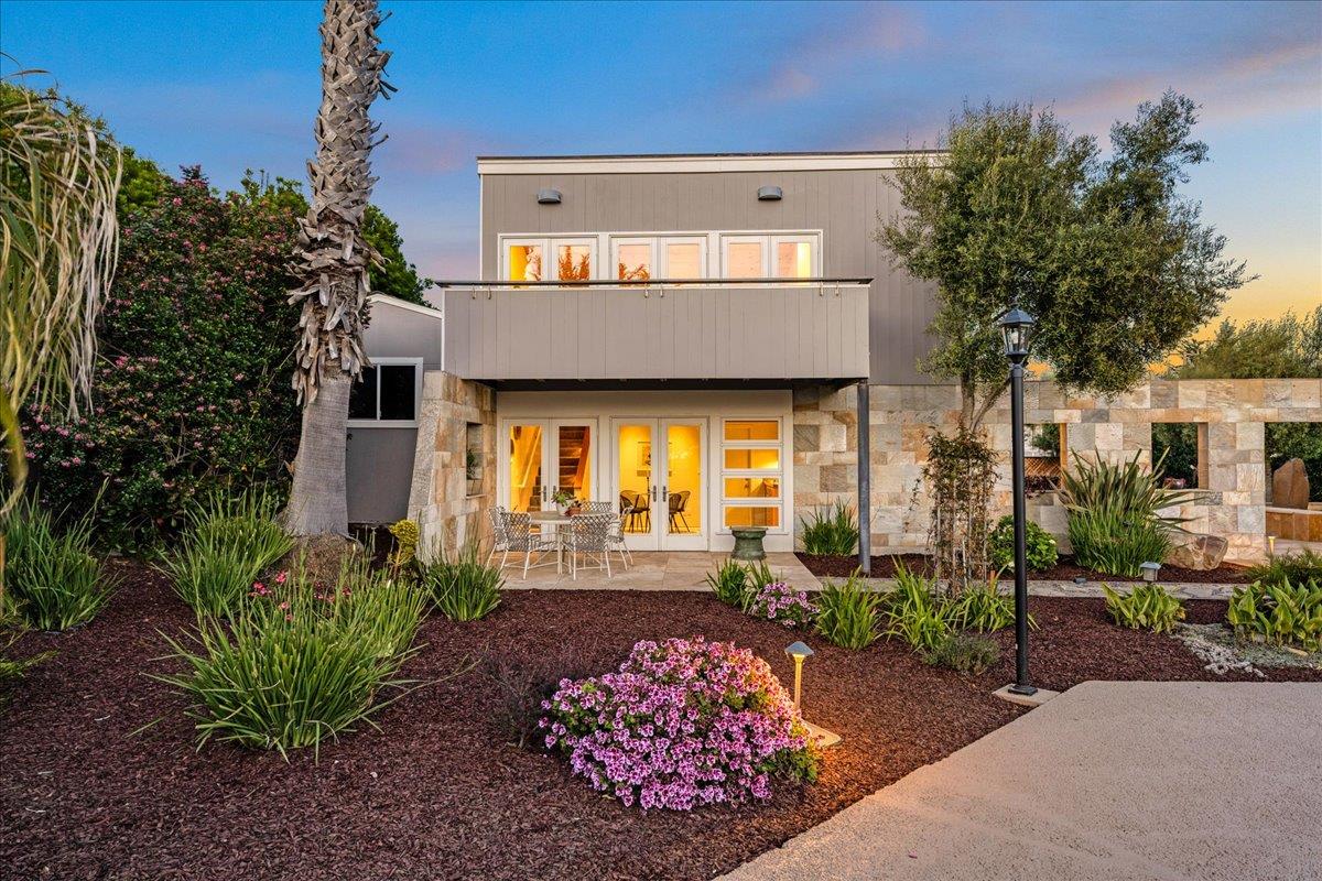 Detail Gallery Image 8 of 87 For 405 Heather Point Ln, Watsonville,  CA 95076 - 3 Beds | 2/1 Baths