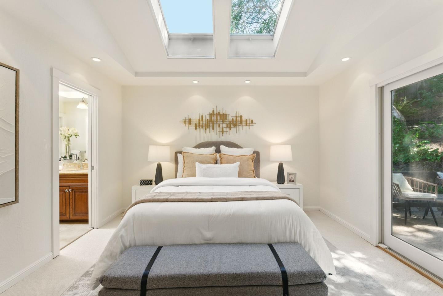 Detail Gallery Image 23 of 51 For 47 Pine Ave, San Carlos,  CA 94070 - 3 Beds | 2/1 Baths