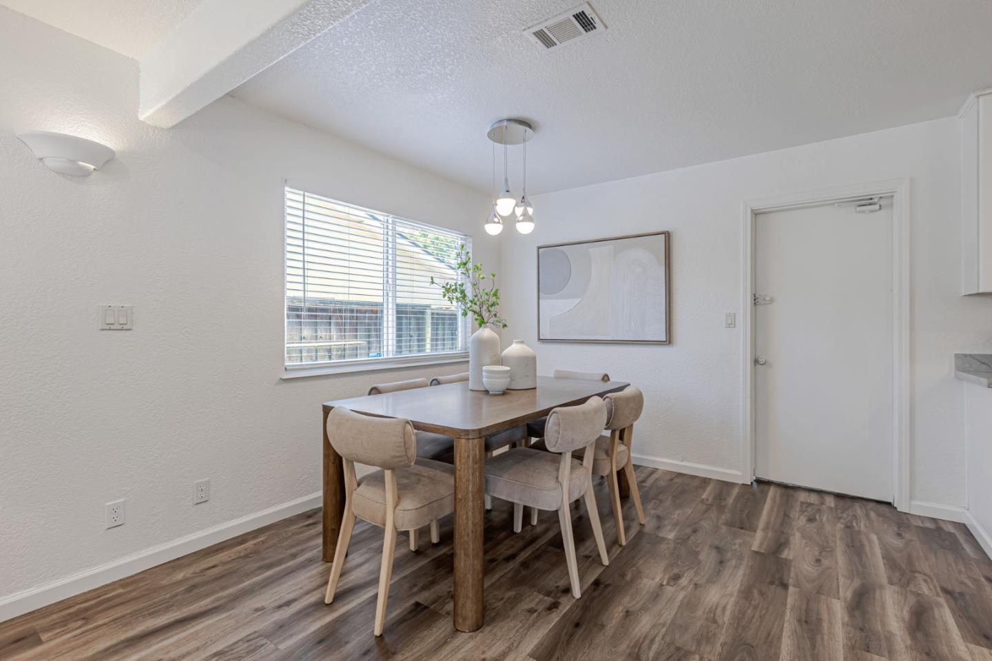 Detail Gallery Image 18 of 47 For 3308 Valley Forge Way, San Jose,  CA 95117 - 3 Beds | 2 Baths