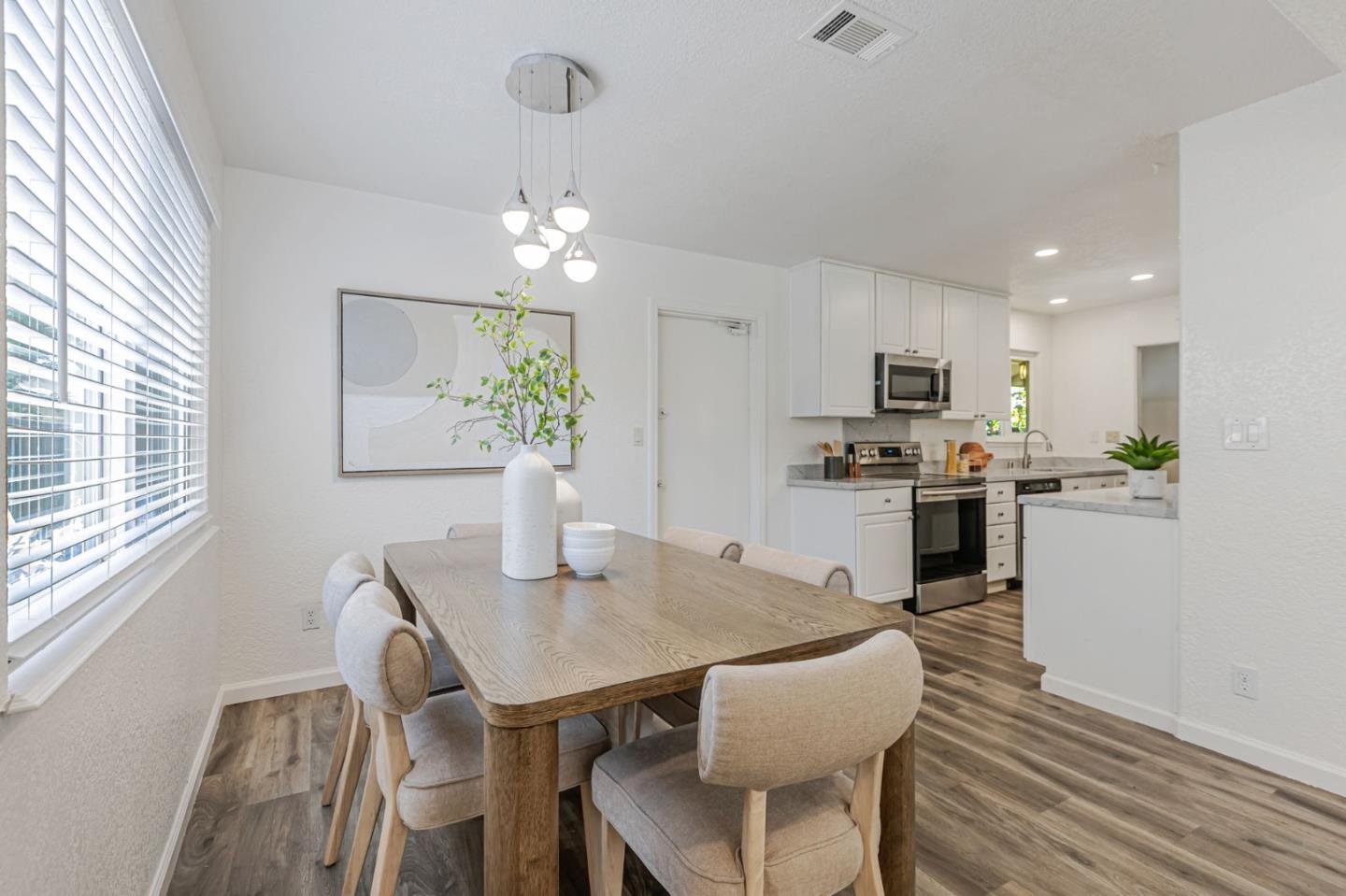 Detail Gallery Image 19 of 47 For 3308 Valley Forge Way, San Jose,  CA 95117 - 3 Beds | 2 Baths