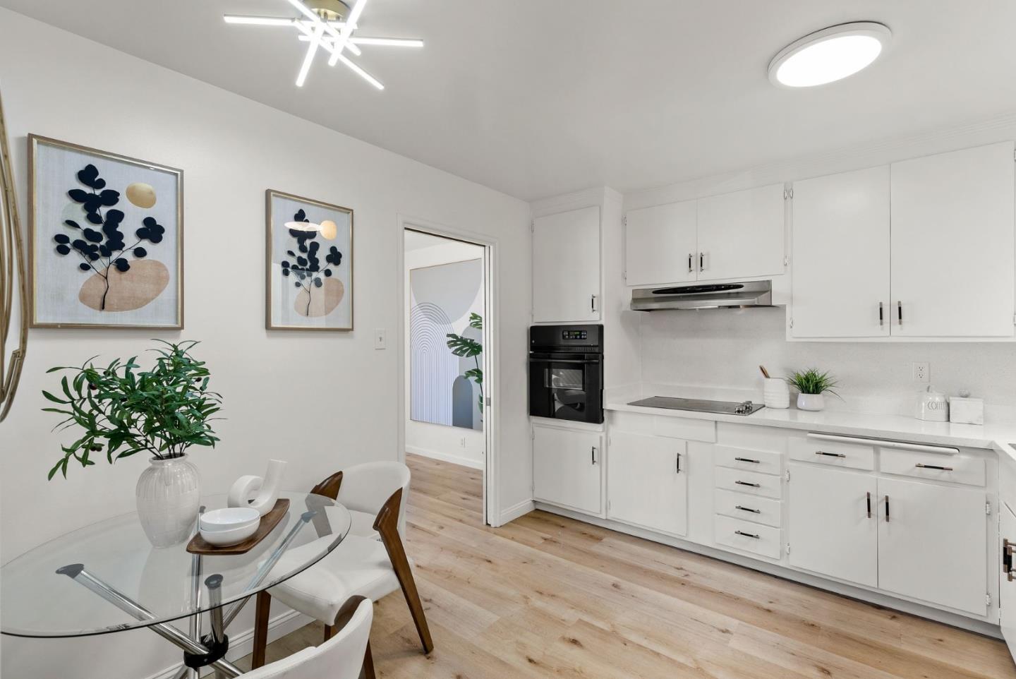 Detail Gallery Image 10 of 26 For 76 Royce Way, Daly City,  CA 94014 - 3 Beds | 2 Baths