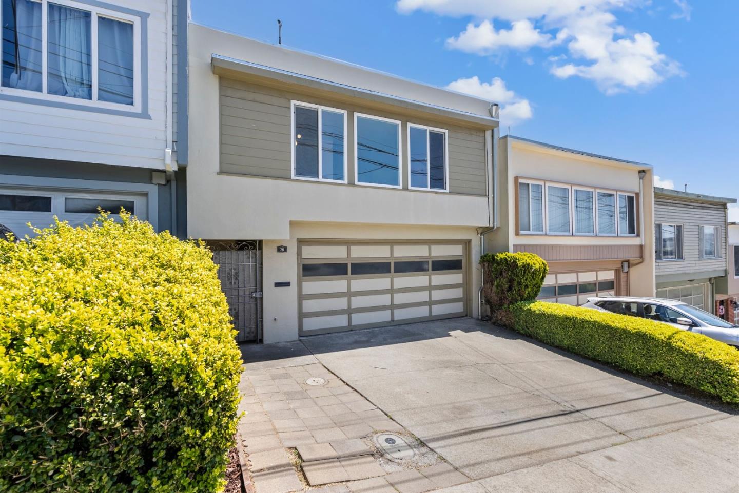 Detail Gallery Image 3 of 26 For 76 Royce Way, Daly City,  CA 94014 - 3 Beds | 2 Baths