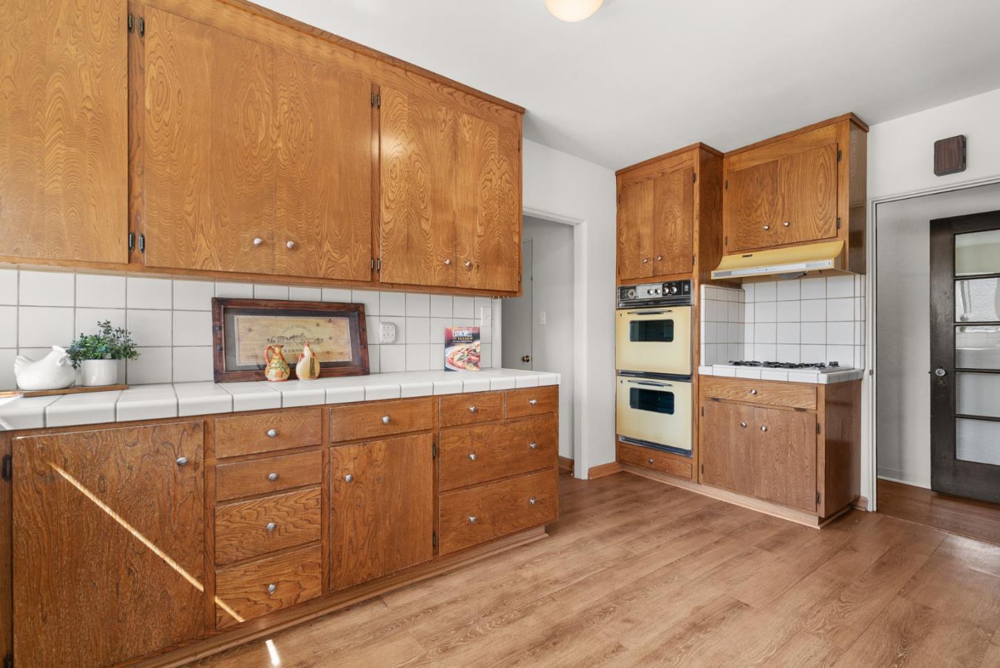 Detail Gallery Image 12 of 45 For 1003 Walnut Ave, Santa Cruz,  CA 95060 - 3 Beds | 2 Baths