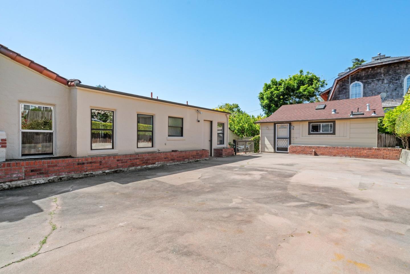 Detail Gallery Image 31 of 45 For 1003 Walnut Ave, Santa Cruz,  CA 95060 - 3 Beds | 2 Baths