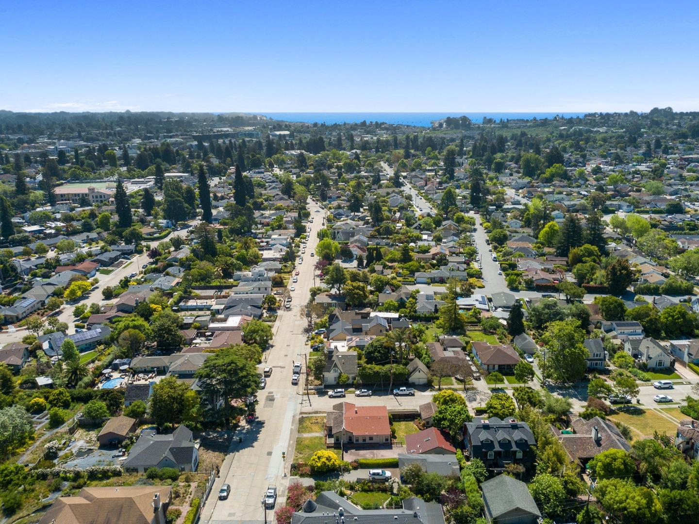 Detail Gallery Image 42 of 45 For 1003 Walnut Ave, Santa Cruz,  CA 95060 - 3 Beds | 2 Baths