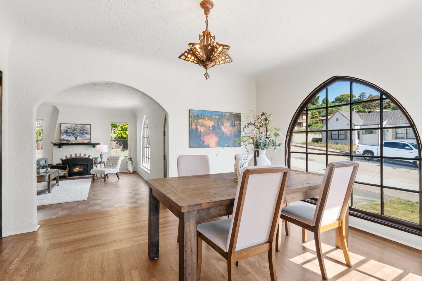 Detail Gallery Image 5 of 45 For 1003 Walnut Ave, Santa Cruz,  CA 95060 - 3 Beds | 2 Baths