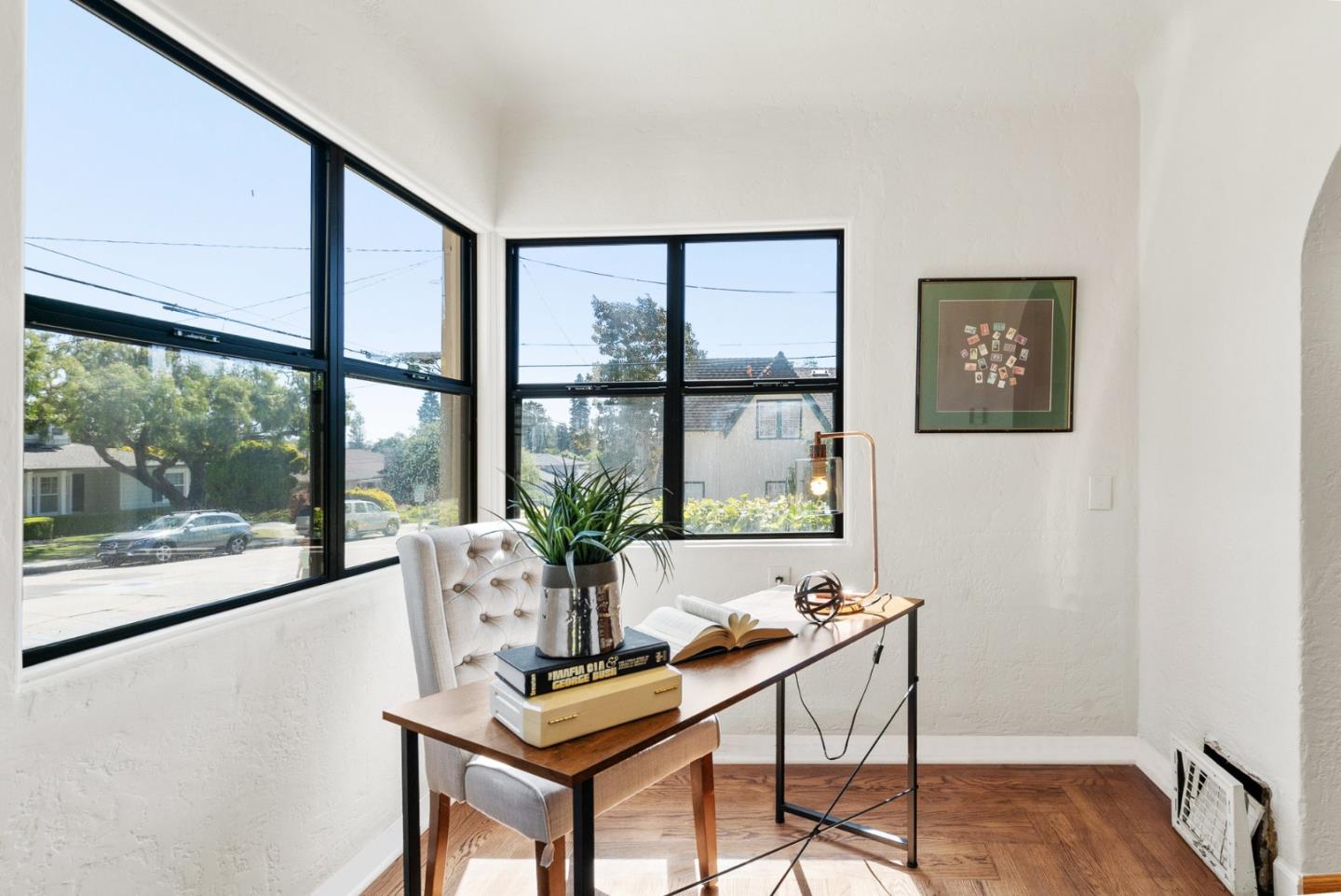 Detail Gallery Image 7 of 45 For 1003 Walnut Ave, Santa Cruz,  CA 95060 - 3 Beds | 2 Baths