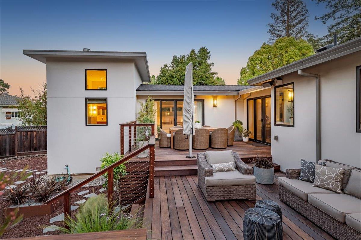 Detail Gallery Image 11 of 60 For 15902 Rochin Ter, Los Gatos,  CA 95032 - 4 Beds | 4 Baths