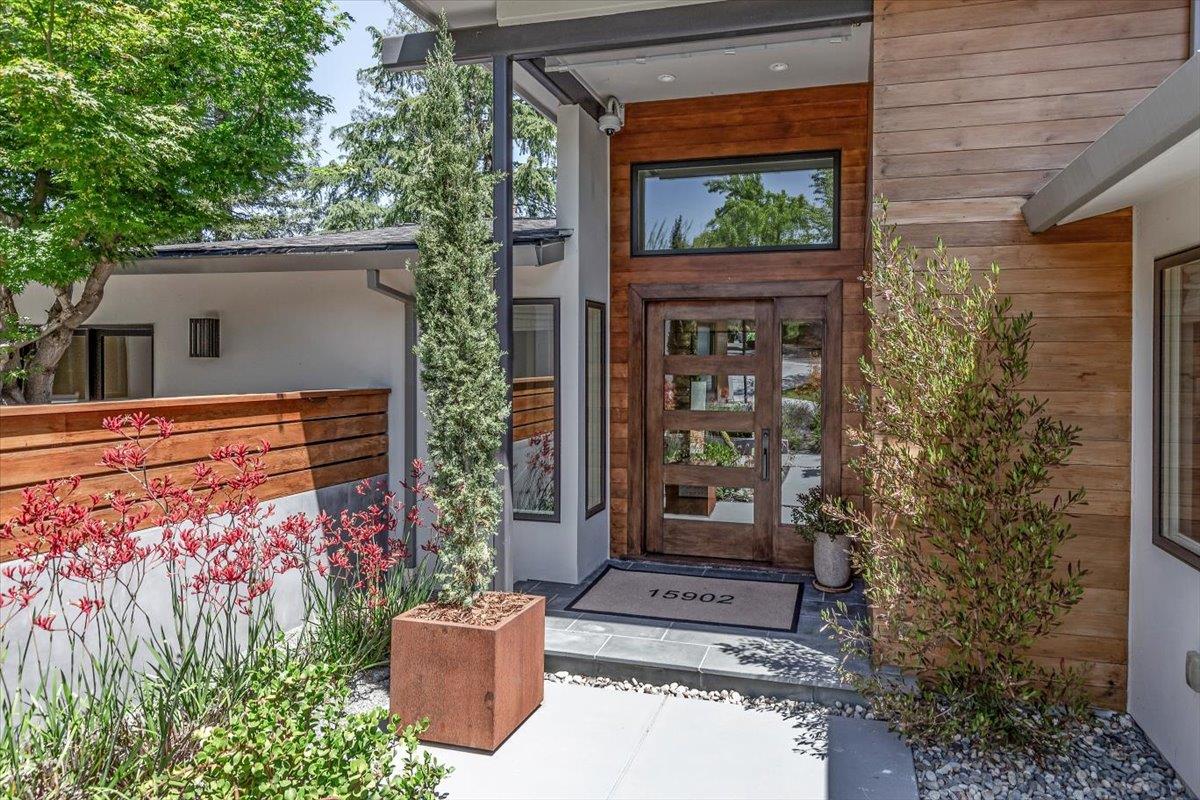 Detail Gallery Image 18 of 60 For 15902 Rochin Ter, Los Gatos,  CA 95032 - 4 Beds | 4 Baths