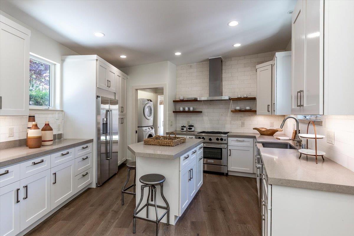 Detail Gallery Image 28 of 60 For 15902 Rochin Ter, Los Gatos,  CA 95032 - 4 Beds | 4 Baths