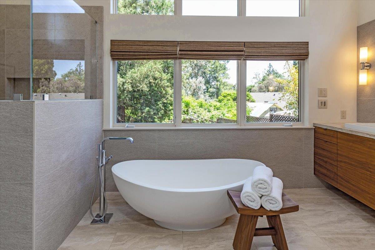 Detail Gallery Image 36 of 60 For 15902 Rochin Ter, Los Gatos,  CA 95032 - 4 Beds | 4 Baths
