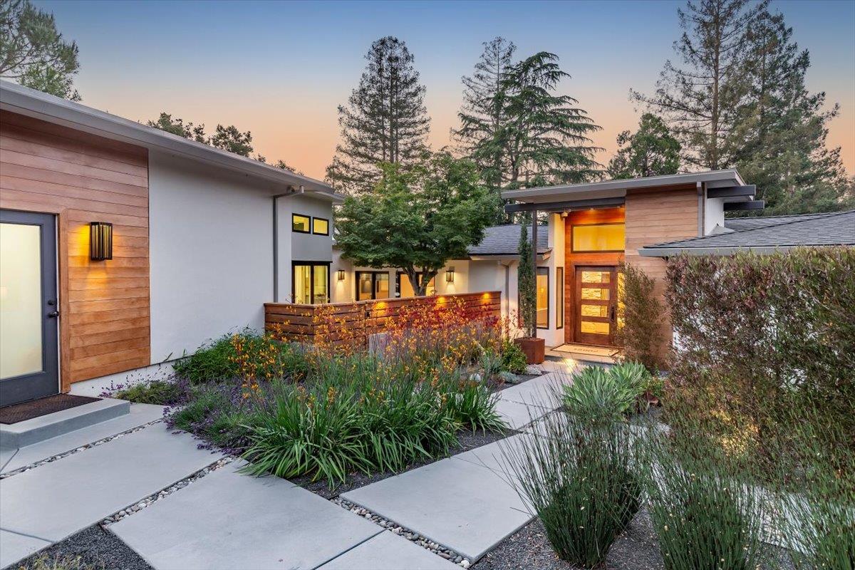Detail Gallery Image 4 of 60 For 15902 Rochin Ter, Los Gatos,  CA 95032 - 4 Beds | 4 Baths